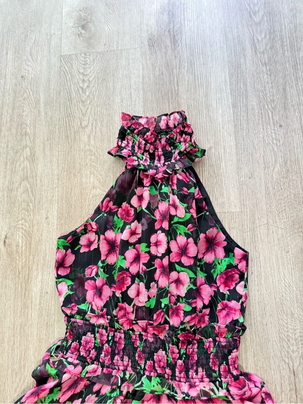 elliatt estelle black & pink floral print mock neck tiered mini dress size small